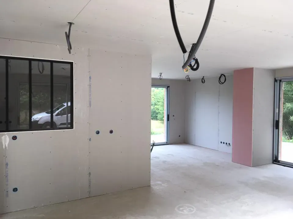 pose de cloison à Blainville-Crevon